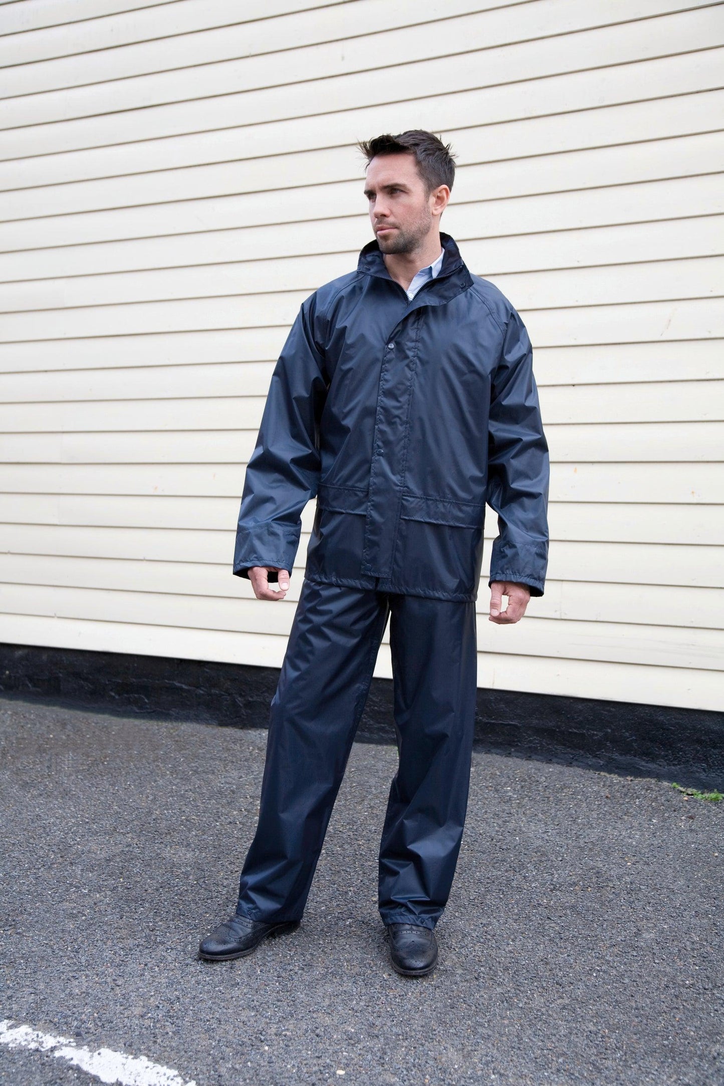 Ensemble de pluie - La-broderie
