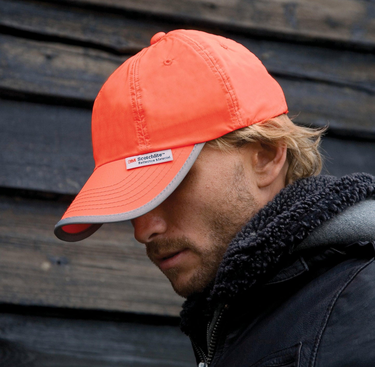 Casquette avec bordures réfléchissantes - La-broderie