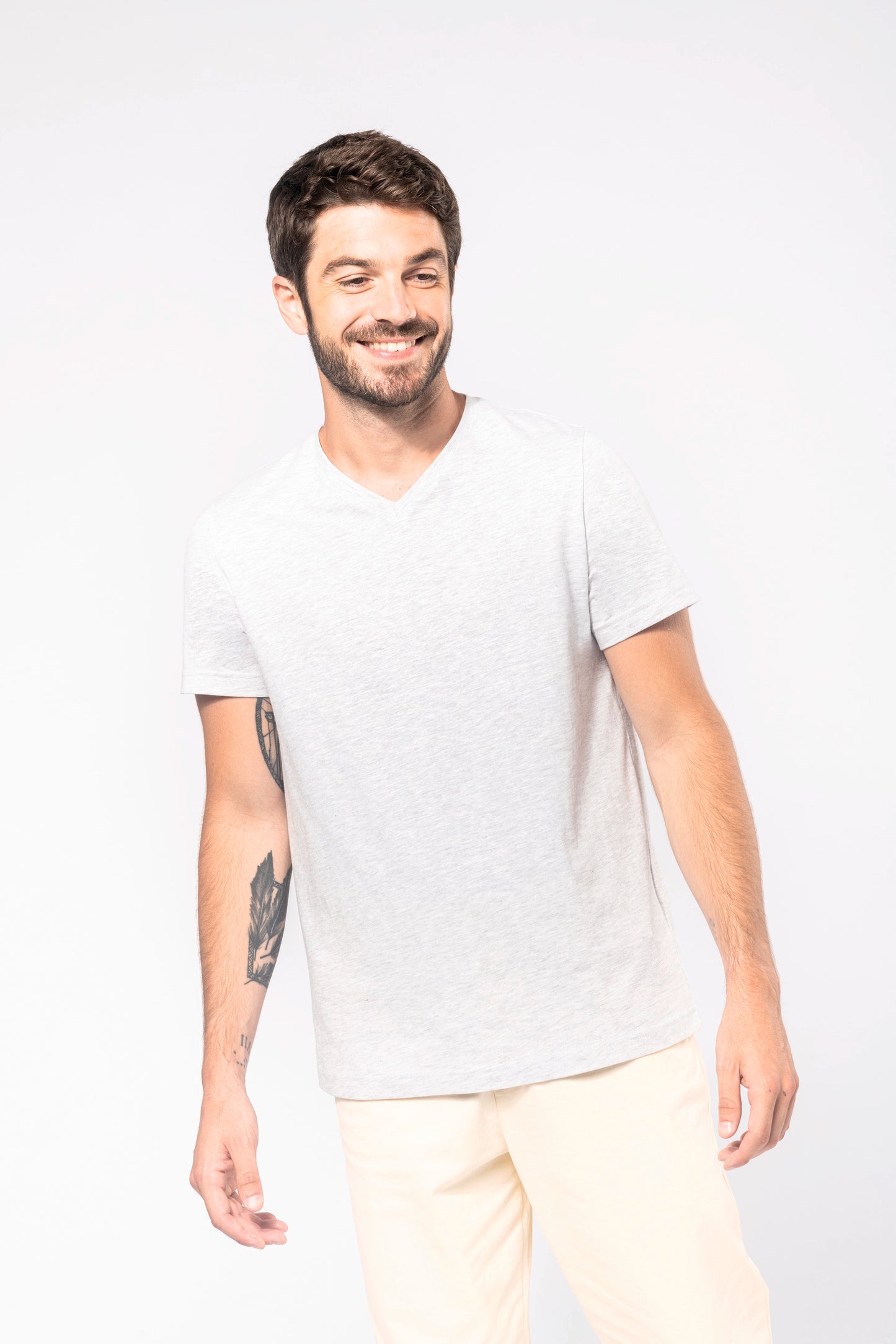 T-shirt col V manches courtes homme